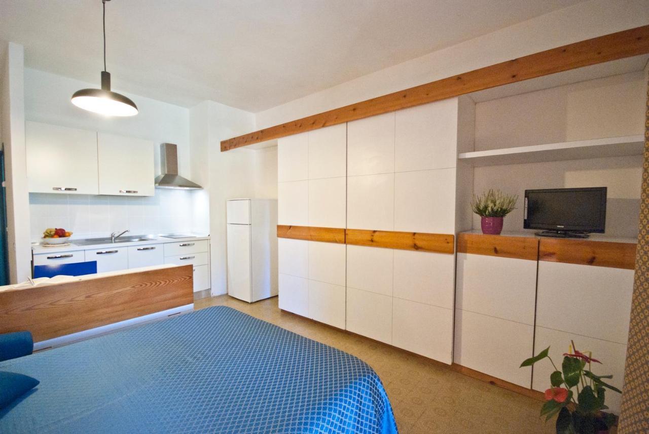 Residence Golfo Della 拉科纳 外观 照片