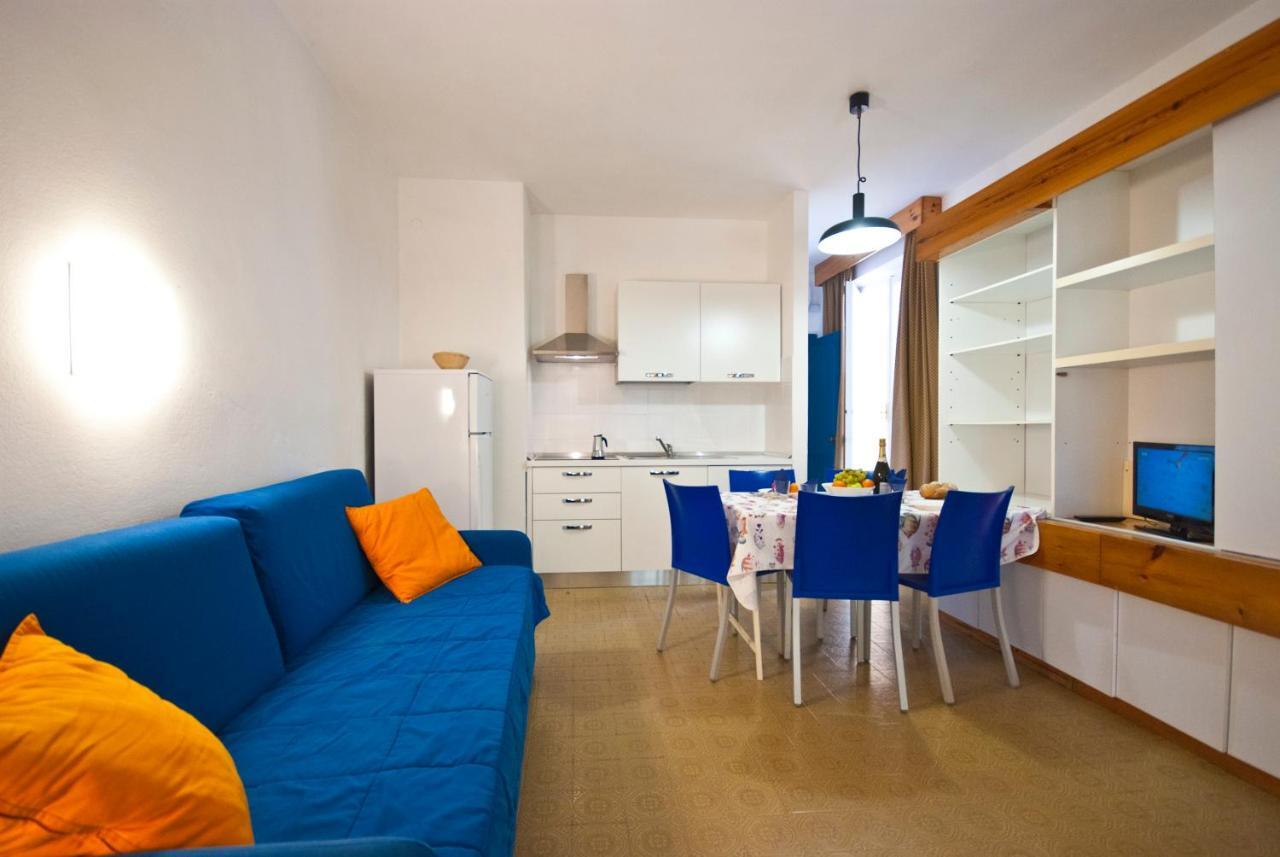 Residence Golfo Della 拉科纳 外观 照片